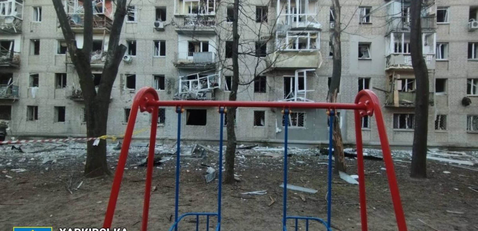 Ουκρανία: Τηλεκατευθυνόμενη βόμβα χτύπησε πολυκατοικία και παιδική χαρά