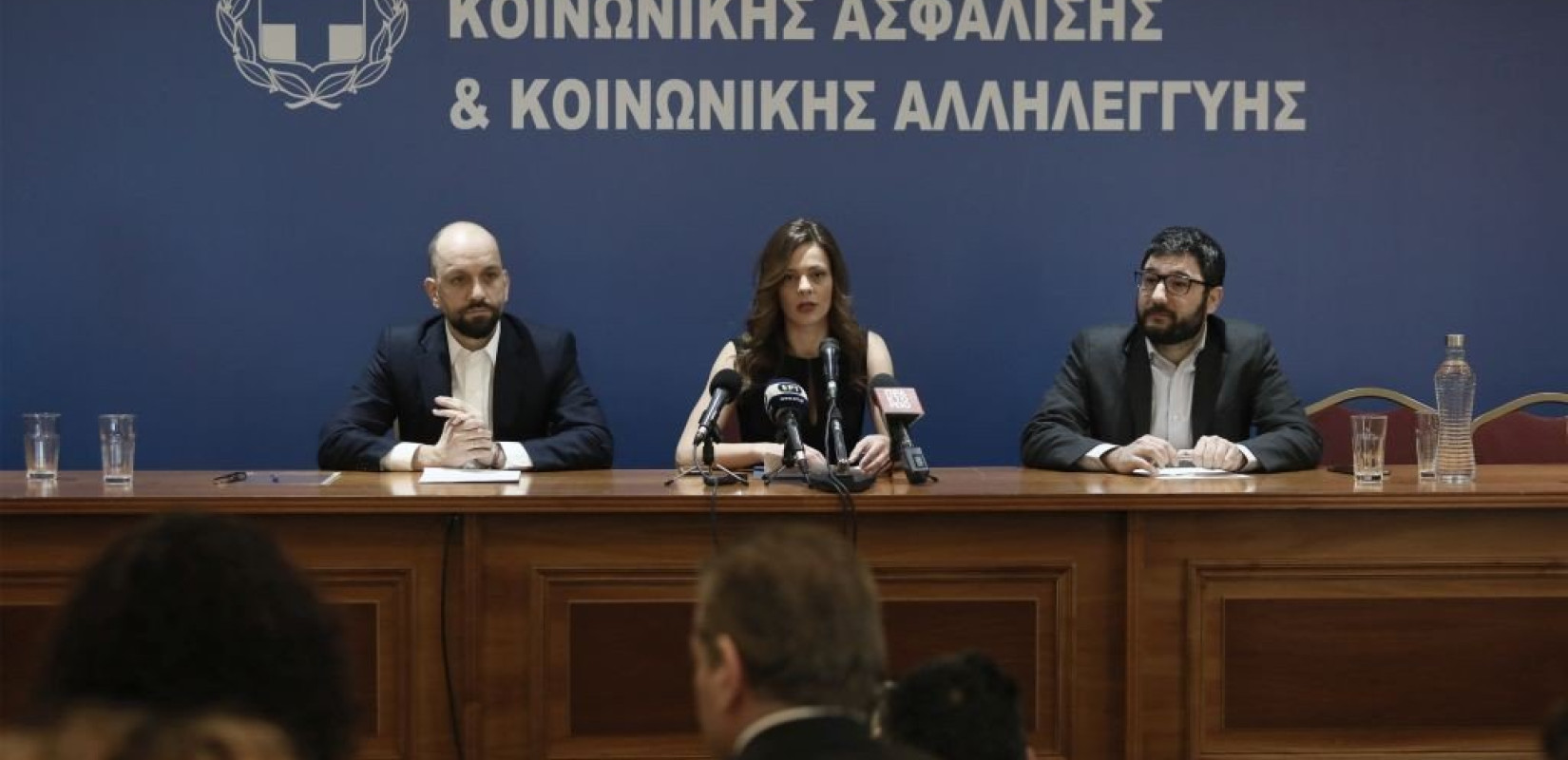 Παράδοση -παραλαβή στο υπουργείο Εργασίας