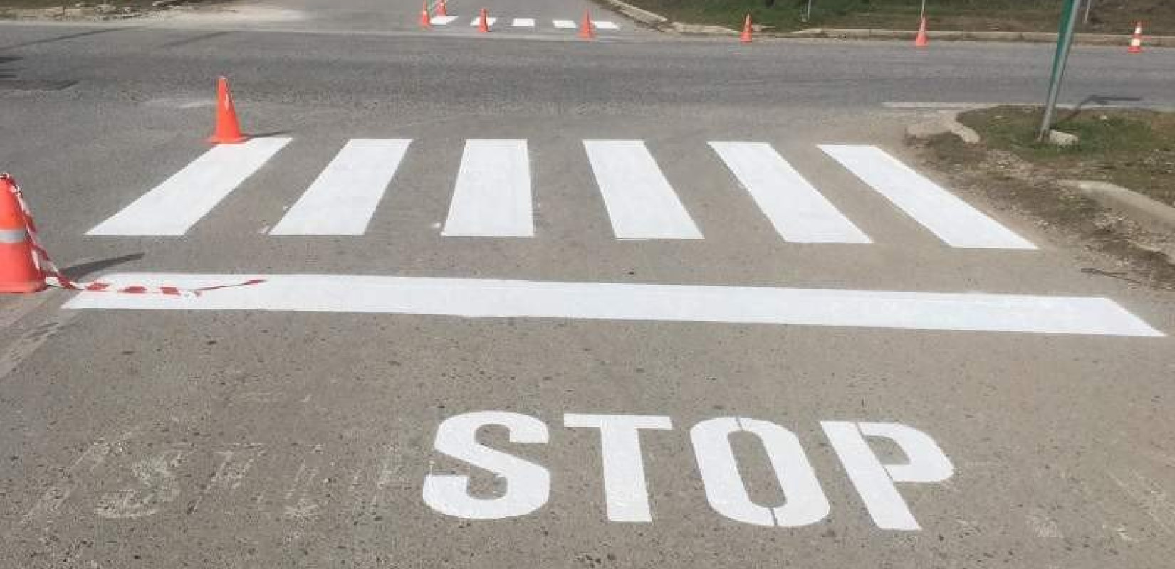 Άρχισαν τα έργα συντήρησης οριζόντιας σήμανσης στην οδό Κουγιάμη στη Θέρμη