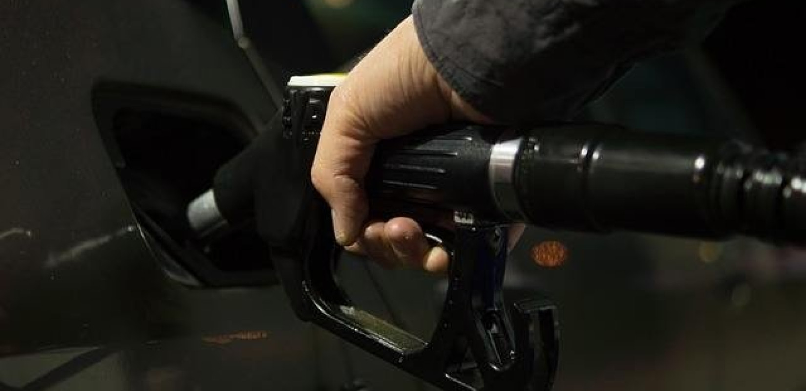 Φοροδιαφυγή και λαθρεμπόριο σε 1 στα 3 πρατήρια υγρών καυσίμων που ελέγχθηκαν