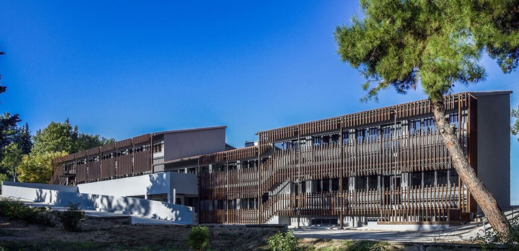 Εlvial: Υποστήριξε την ριζική ανακαίνιση του 'West Hall' του ACT