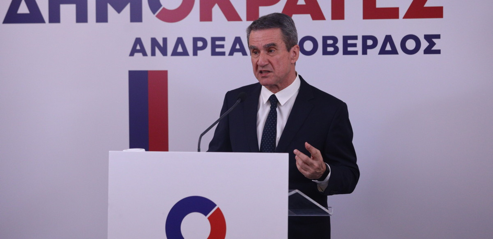 Α. Λοβέρδος: Λυπηρό που δεν αναγράφεται η αιτία θανάτου των τριών ηρώων των Ιμίων