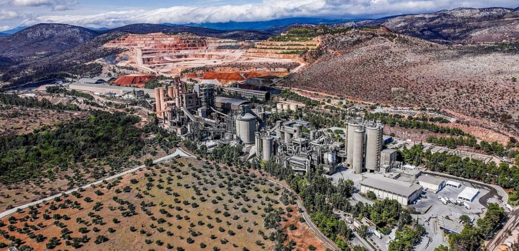 ΤΙΤΑΝ: «Πράσινη» στρατηγική επένδυση για το εργοστάσιο τσιμέντου στο Καμάρι Βοιωτίας