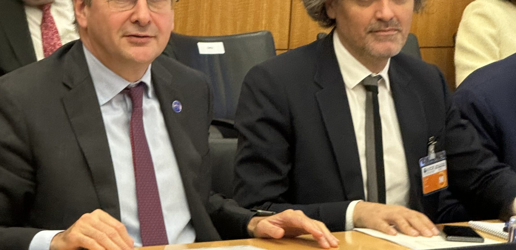 Συναντήσεις του Κ. Χατζηδάκη στην Υπουργική Διάσκεψη του ΟΟΣΑ