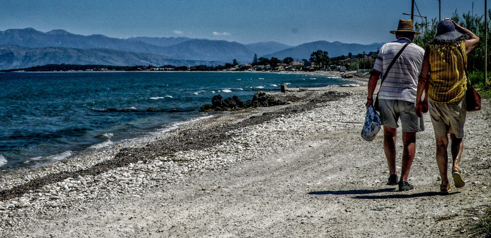 Κυριακή με ηλιοφάνεια και θερμοκρασία έως 35 βαθμούς Κελσίου