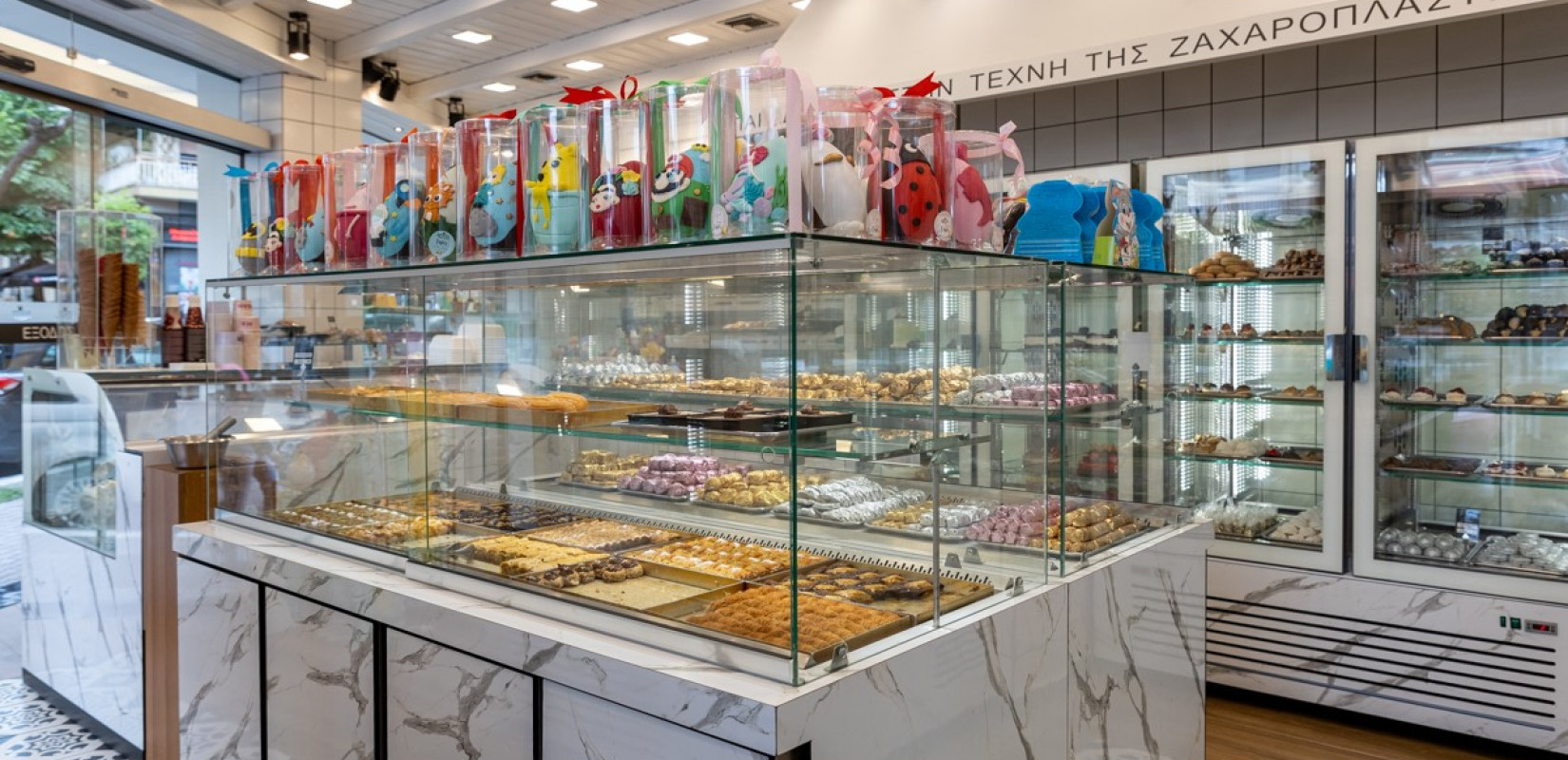 Royal Patisserie: εδώ και δεκαετίες γράφει την πιο γλυκιά ιστορία