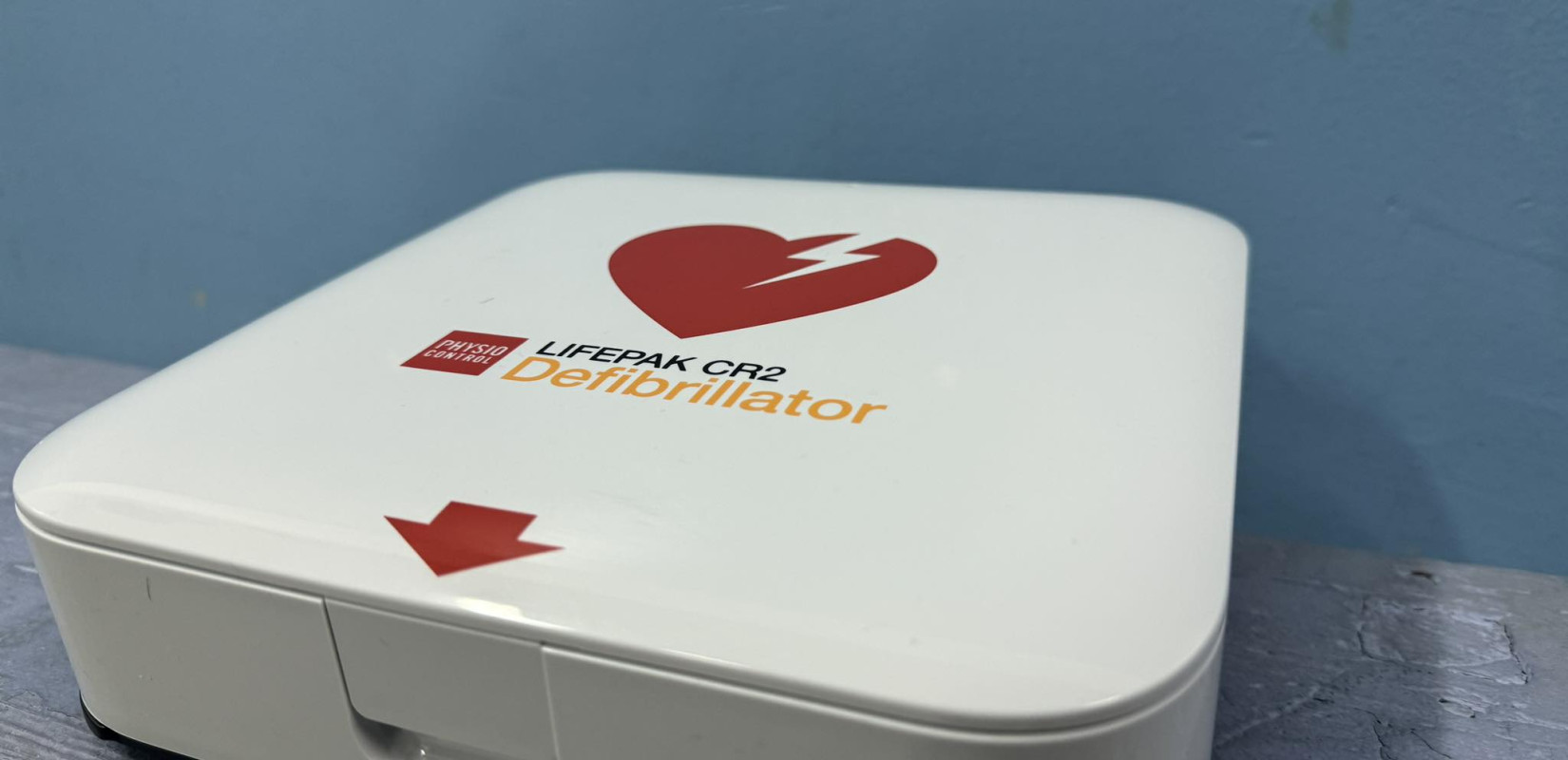 Θεσσαλονίκη: Έκλεψαν απινιδωτή από την κοινότητα του Δρυμού - Έκκληση για επιστροφή