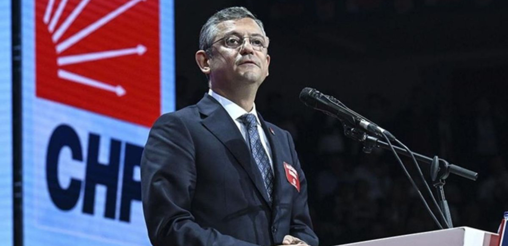 Τουρκία: Δικαστήριο καθαίρεσε τον αρχηγό της αξιωματικής αντιπολίτευσης Οζγκιούρ Οζέλ – Αναλαμβάνει ξανά ο Κεμάλ Κιλιτσντάρογλου