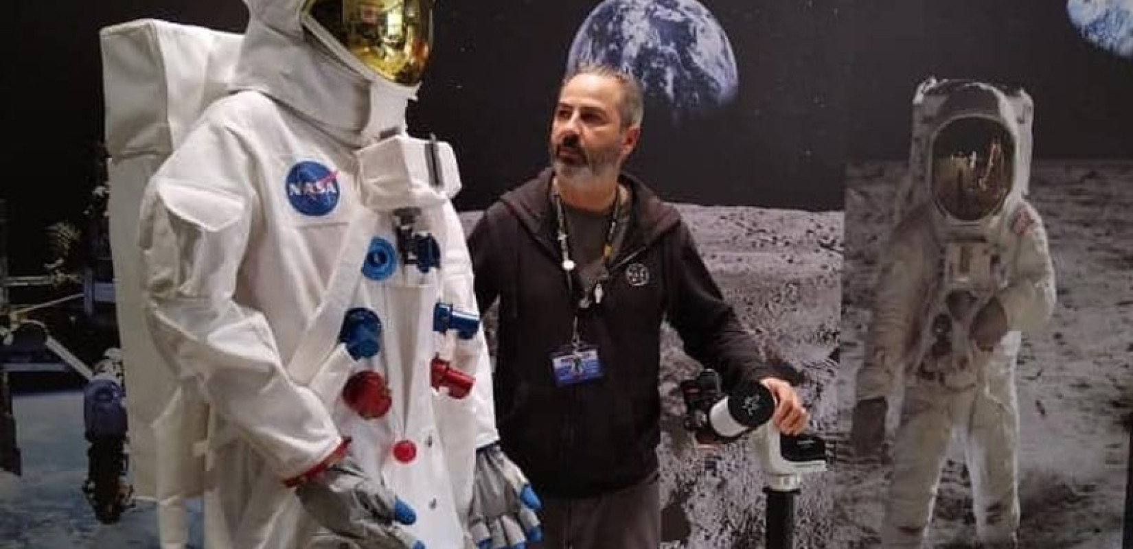 Το διάστημα... ήρθε στη Θεσσαλονίκη: Η στολή του Άρμστρονγκ κι ένας μετεωρίτης που έπεσε στο Μεξικό, σε μια μοναδική έκθεση (φωτ.)