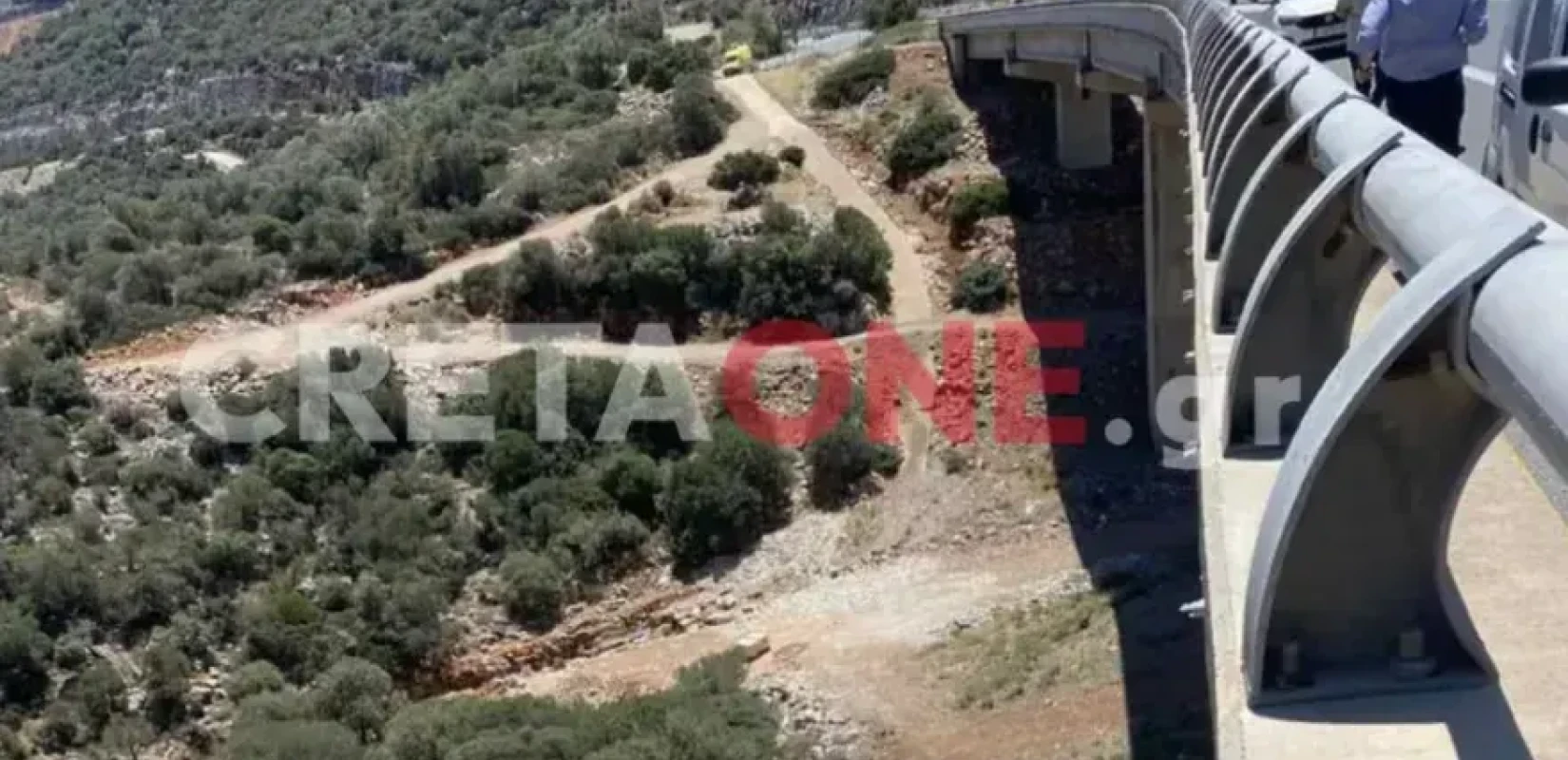 Κρήτη - Τραγωδία στον ΒΟΑΚ: Γυναίκα πήγε να βγάλει φωτογραφία και έπεσε στο κενό