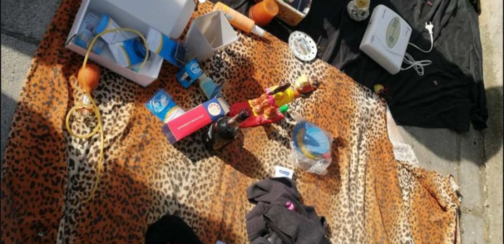 Θεσσαλονίκη: Σκληροί έλεγχοι της Αστυνομίας για παρεμπόριο σε λαϊκές αγορές - Δύο συλλήψεις