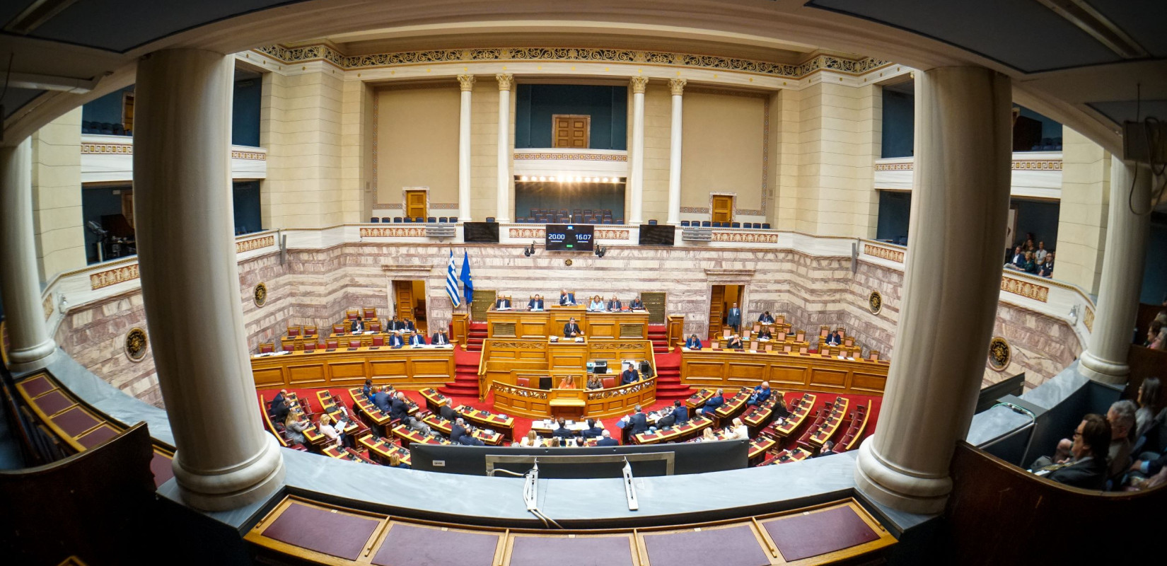 Σήμερα η ψήφιση του νομοσχεδίου για τη διαχείριση αποβλήτων - Μαραθώνια η χθεσινή συνεδρίαση στη Βουλή