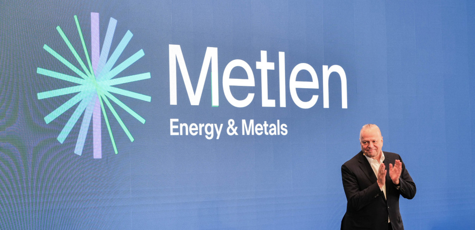 «Hallo London»: Από σήμερα στο βρετανικό Χρηματιστήριο η Metlen - H πρόσβαση σε 400 εκατ. δολάρια και η επένδυση στη Σίνδο