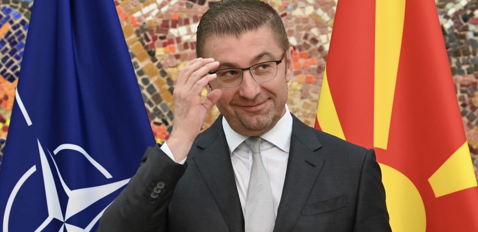 Προκλητικός Μίτσκοσκι στις Βρυξέλλες: Οι «Μακεδόνες» και η «Μακεδονία» αξίζουν μία θέση στην Ευρώπη (βίντεο)