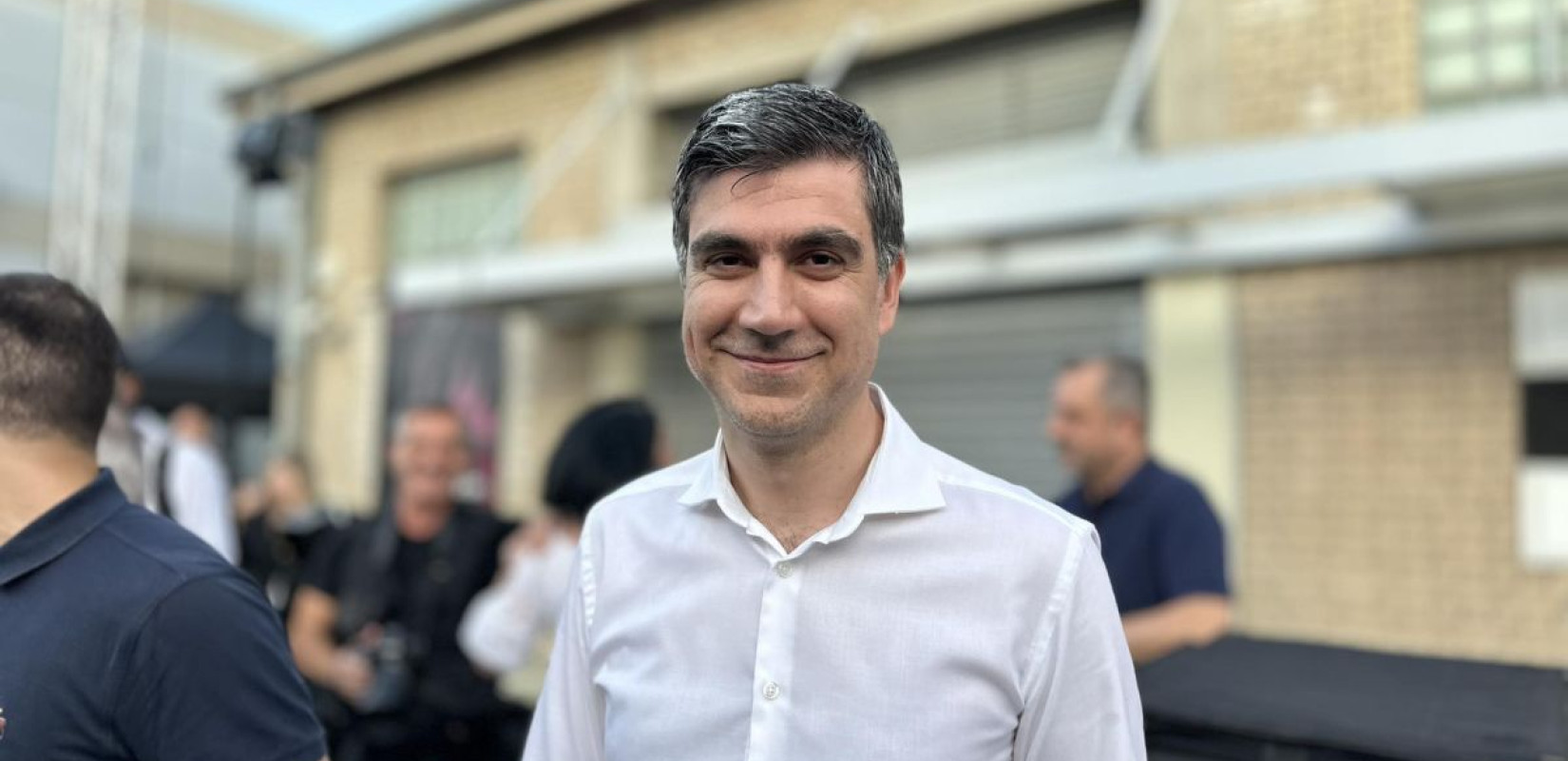 Γλαβίνας: «Δεν θα φοβηθούμε ούτε τους εκβιασμούς τους, ούτε τις απειλές τους»