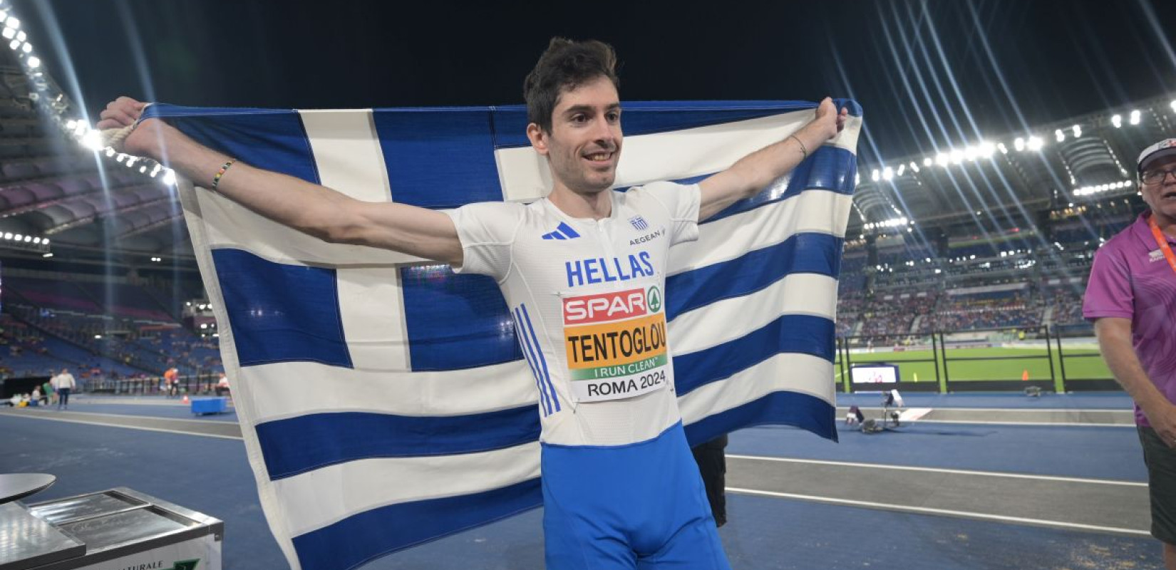 Αποθέωση για τον «ιπτάμενο» Μ. Τεντόγλου: Μυθικό άλμα στα 8,65 - «Μπράβο είδωλο των ειδώλων» (βίντεο)