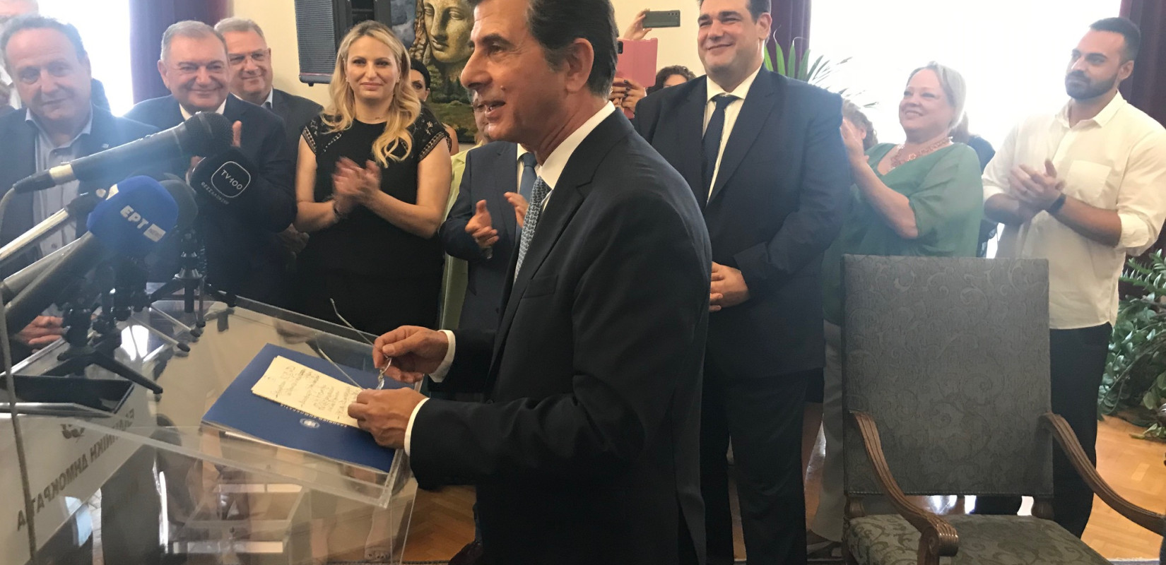 Ο υπουργός που έγινε μόνιμος κάτοικος Θεσσαλονίκης, τα σχέδια του Γκιουλέκα για το ΥΜΑΘ και οι εισηγήσεις «Κυριάκο, άλλαξε τα όλα».  Γράφει ο Μποξέρ*