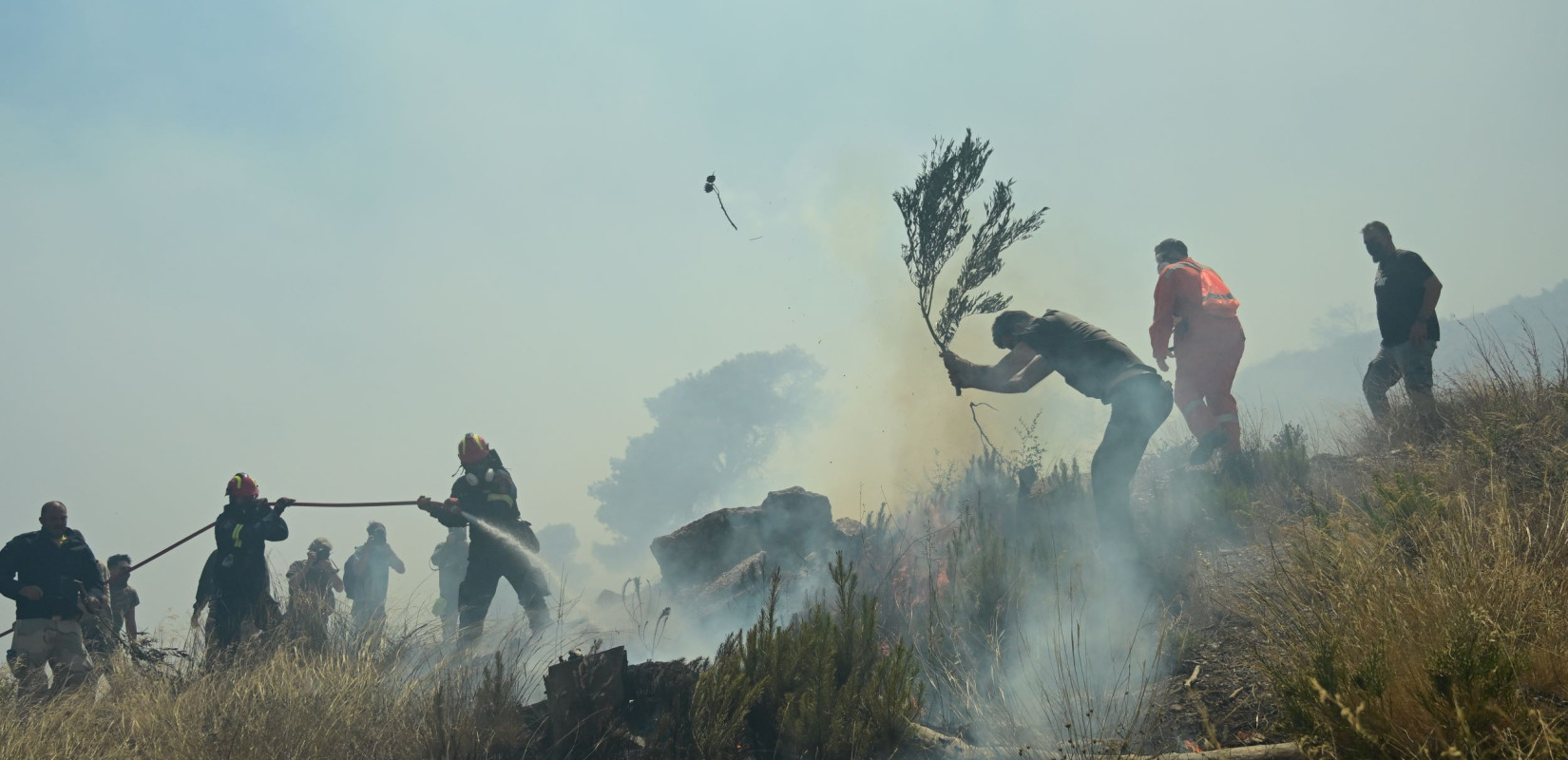 Φωτιά στο Καστράκι Αρκαδίας - Μεγάλη κινητοποίηση με 9 εναέρια