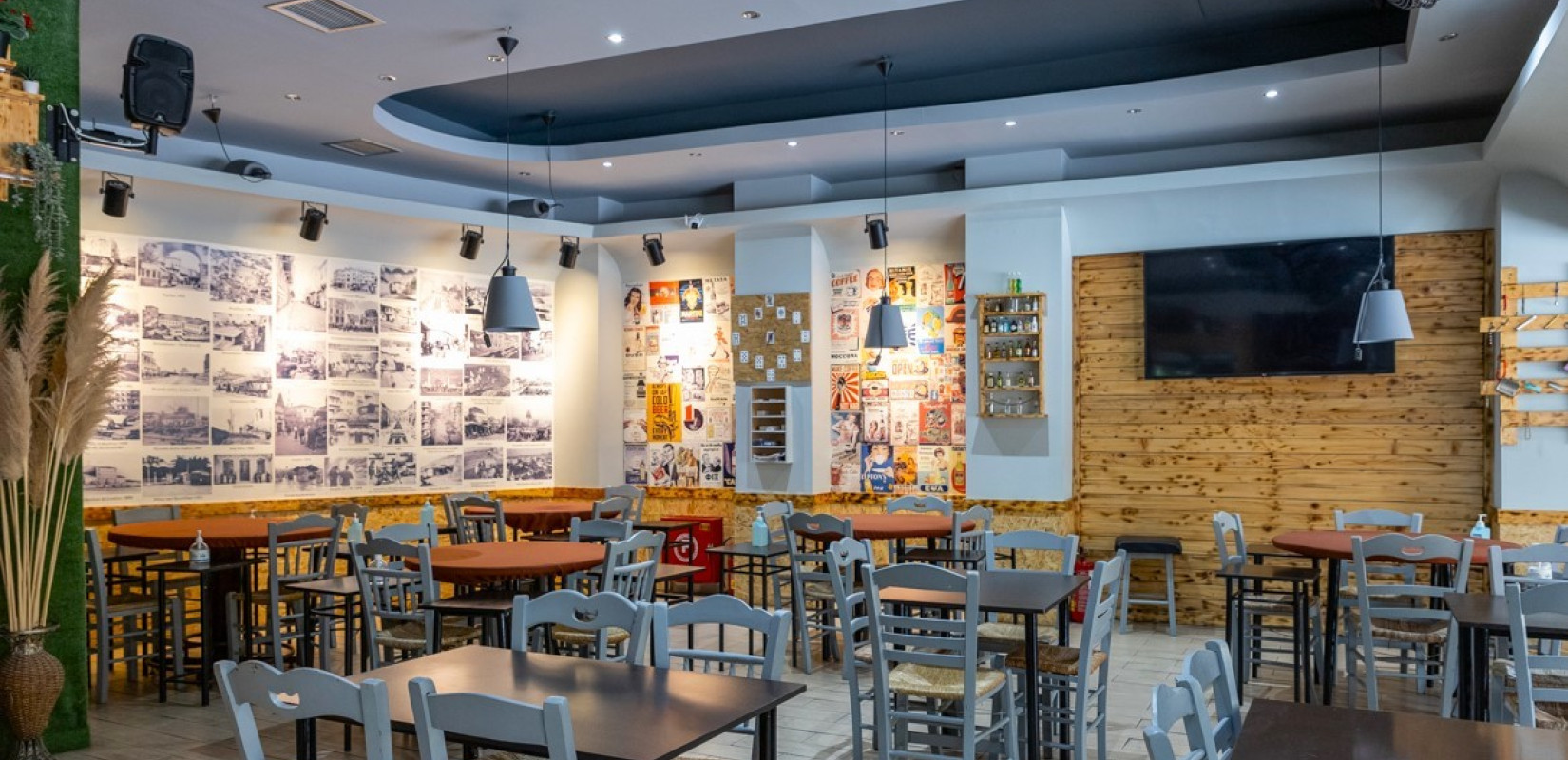 Ένα «Στέκι» στη Σταυρούπολη, με νόστιμα θαλασσινά, λαχταριστά κρεατικά κι ένα κολάζ με την… παλιά Θεσσαλονίκη