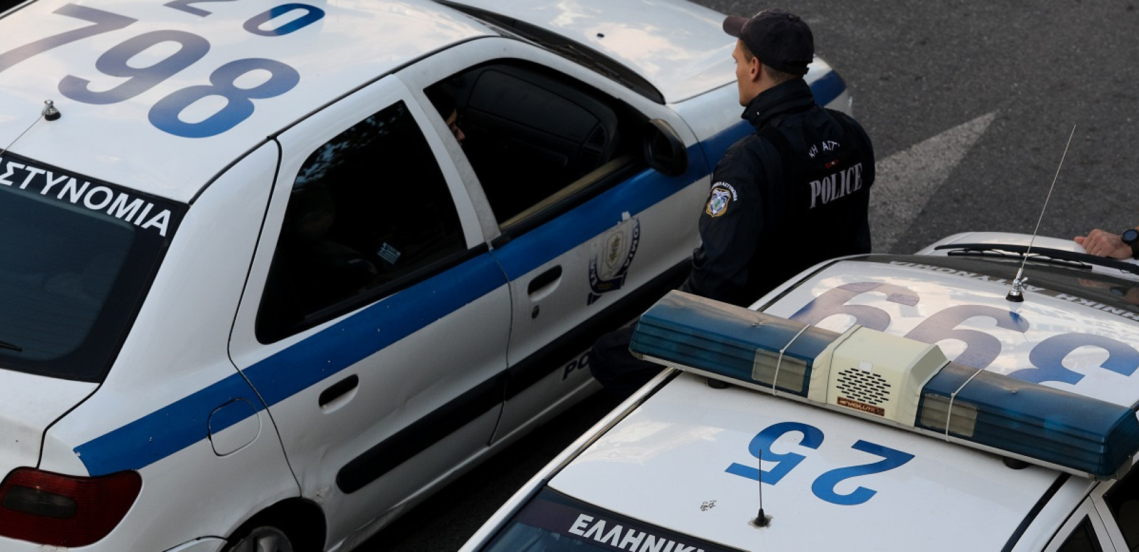 Ακρόπολη: Σύλληψη δύο αστυνομικών μετά από άγριο λεκτικό επεισόδιο εν ώρα υπηρεσίας