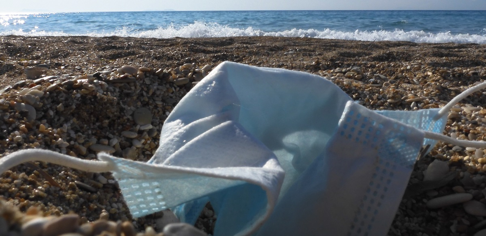 "Καμπανάκι" από τους ειδικούς: Κάντε τεστ για κορονοϊό πριν φύγετε για διακοπές