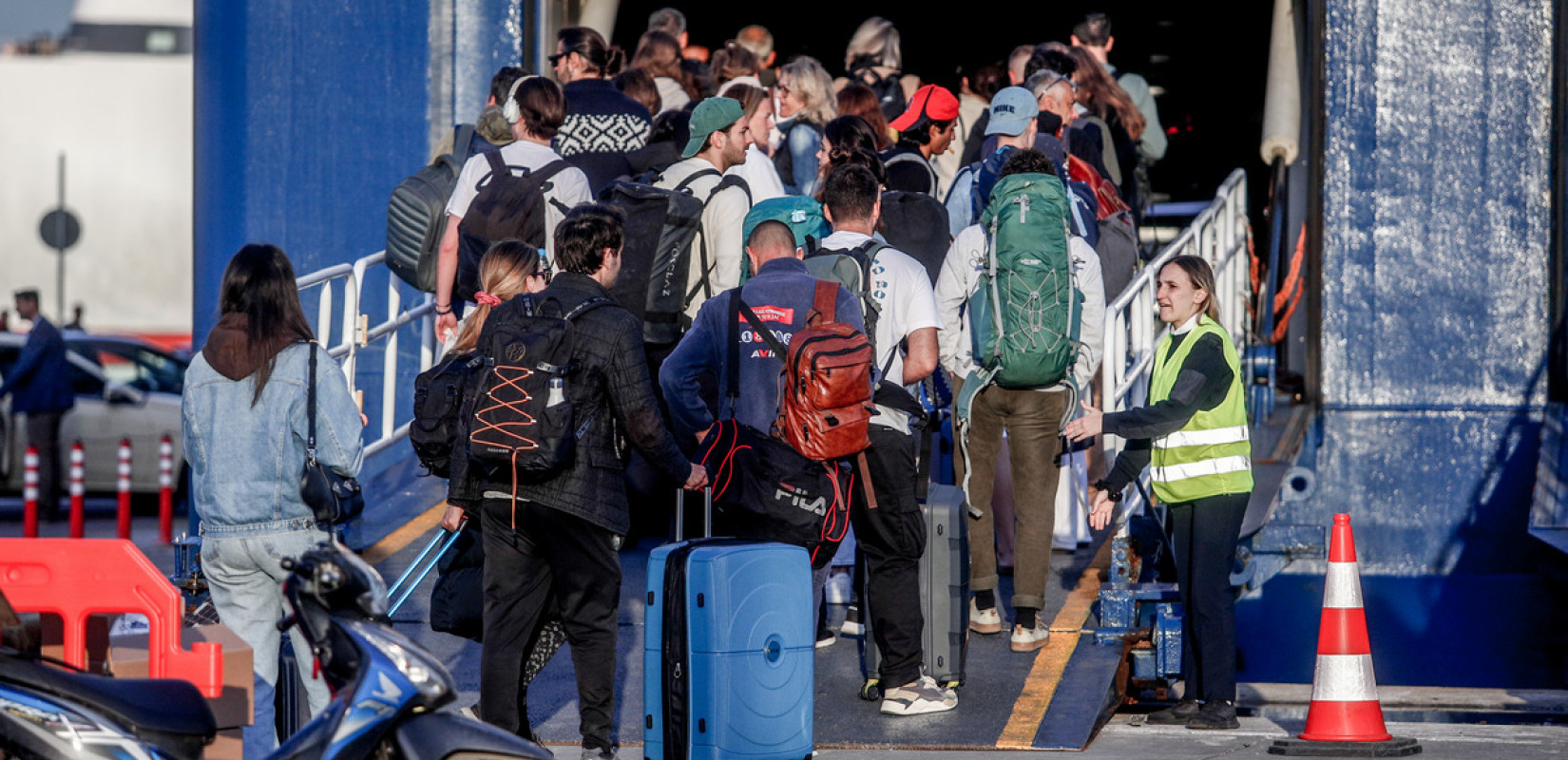 Εκπτώσεις σε ακτοπλοϊκά εισιτήρια για τη μετάβαση αναπληρωτών εκπαιδευτικών στον τόπο διαμονής τους