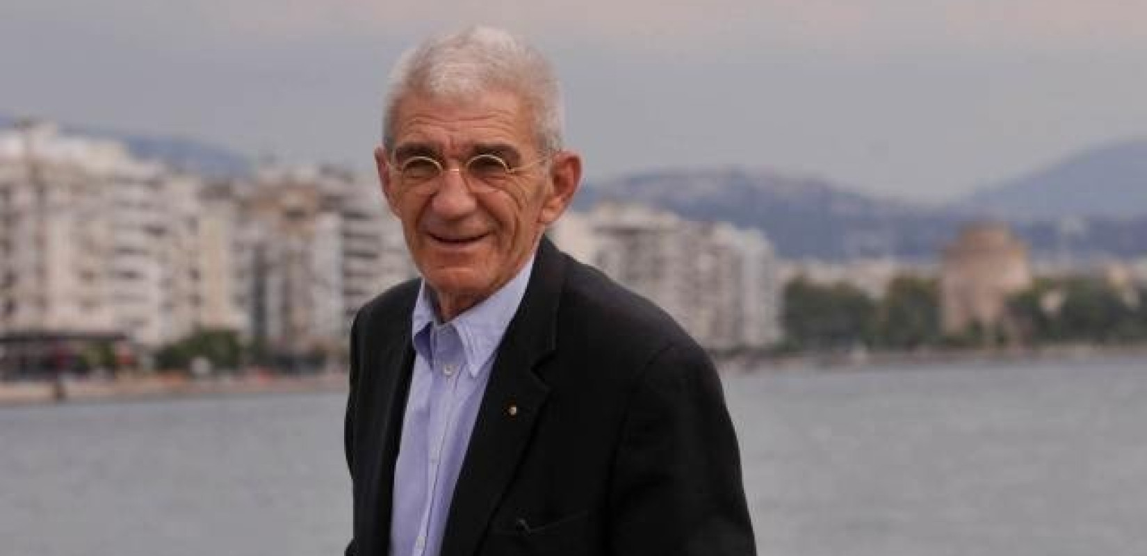 Θεσσαλονίκη: Γλυπτό με τη μορφή του Γιάννη Μπουτάρη τοποθετείται στην Πλατεία Φαναριωτών