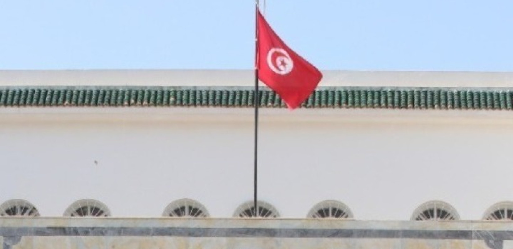 Τυνησία: Δικαστήριο καταδικάζει ηγέτες της αντιπολίτευσης σε ποινές κάθειρξης 13 έως 66 ετών