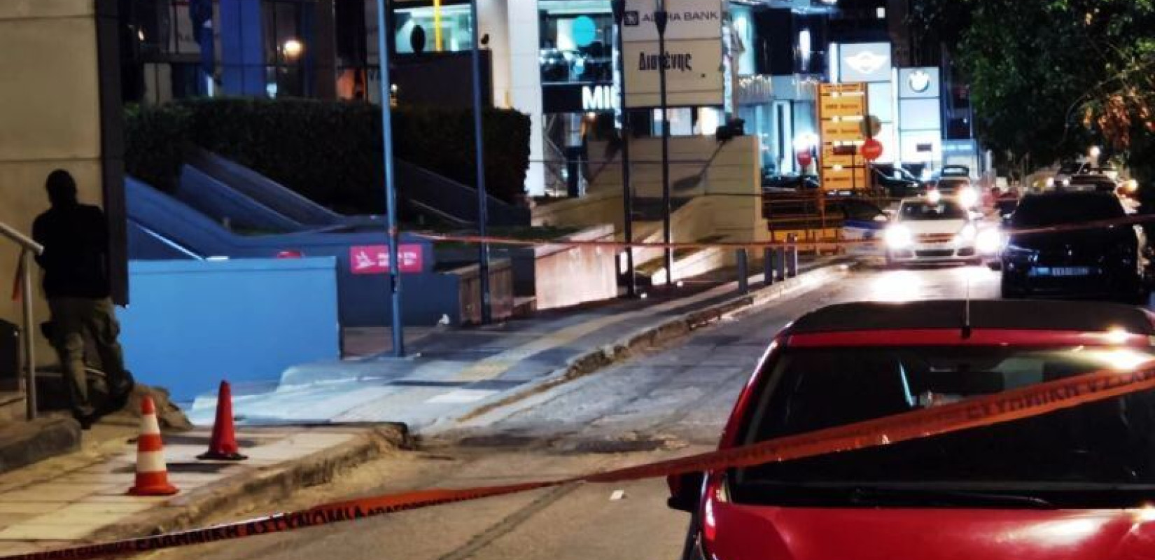 Αθήνα: Άγνωστος άνοιξε πυρ κατά μοτοσικλέτας στη Νέα Σμύρνη - Δύο τραυματίες (βίντεο)