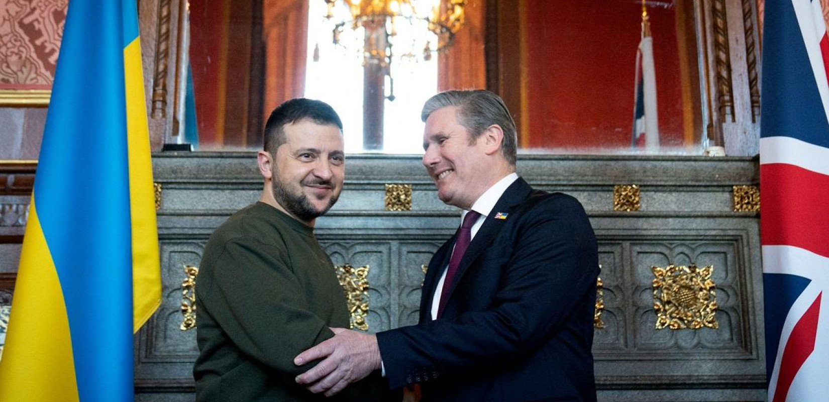Στο Λονδίνο ο Ζελένσκι για συνάντηση με τον Στάρμερ