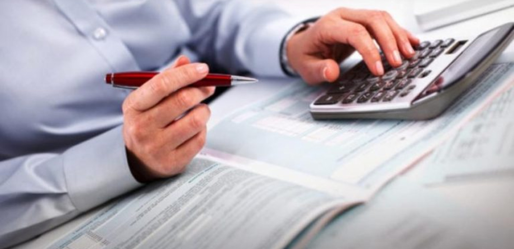 Αντίστροφη μέτρηση για τις δηλώσεις: Τι να ελέγξετε στα προσυμπληρωμένα στοιχεία