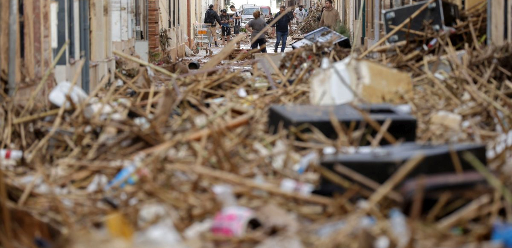 Ισπανία: Τραγωδία δίχως τέλος στην Βαλένθια - Αγωνία για τους αγνοούμενους, τριήμερο πένθος από σήμερα (βίντεο)