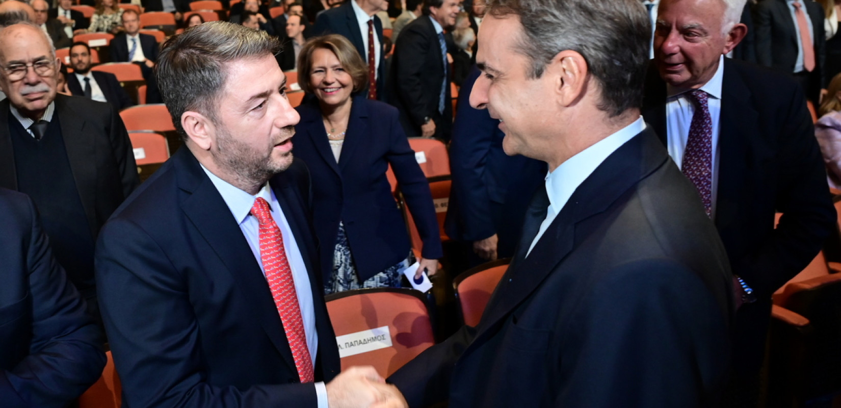 Για την Τετάρτη 4 Δεκεμβρίου «κλείδωσε» η συνάντηση Μητσοτάκη - Ανδρουλάκη