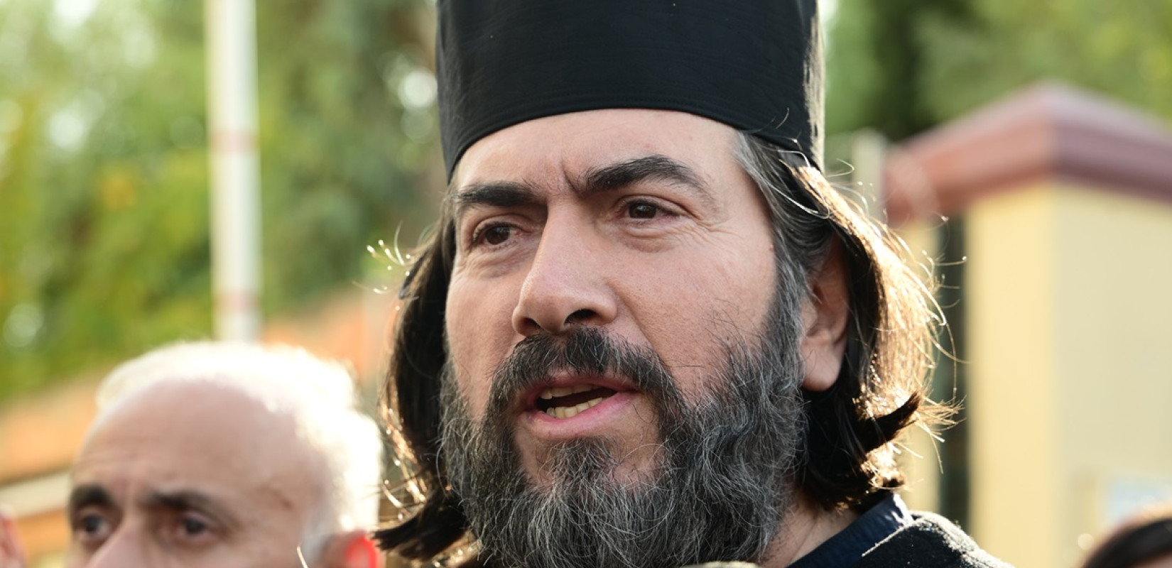 Πατέρας Αντώνιος: «Μου έδωσαν χρήματα για να ανακαλέσω» για τις κακοποιήσεις παιδιών, κατέθεσε τρόφιμος της Κιβωτού