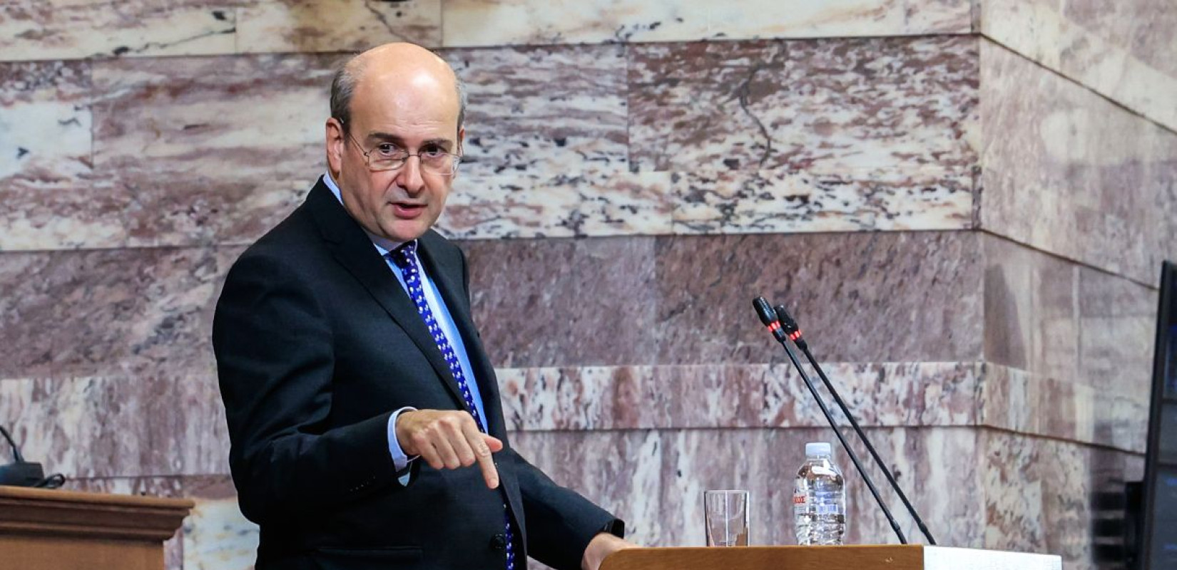 Κ. Χατζηδάκης: Θα πάρουμε σύντομα «ζυγισμένες» πρωτοβουλίες για τις τράπεζες