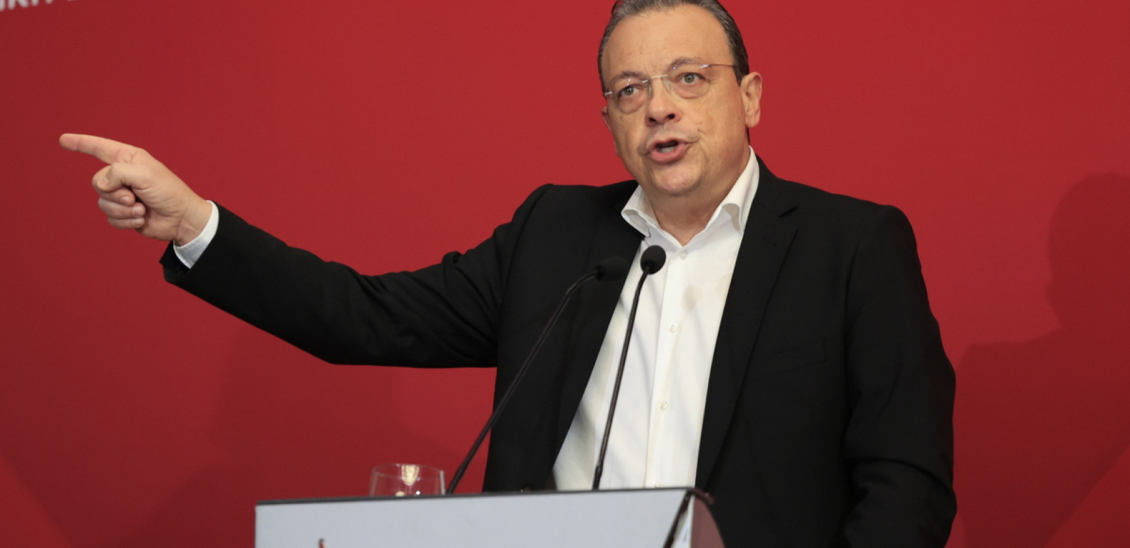 Τηλεφωνικές επικοινωνίες Φάμελλου με Ανδρουλάκη, Χαρίτση, Κωνσταντοπούλου για τα Τέμπη