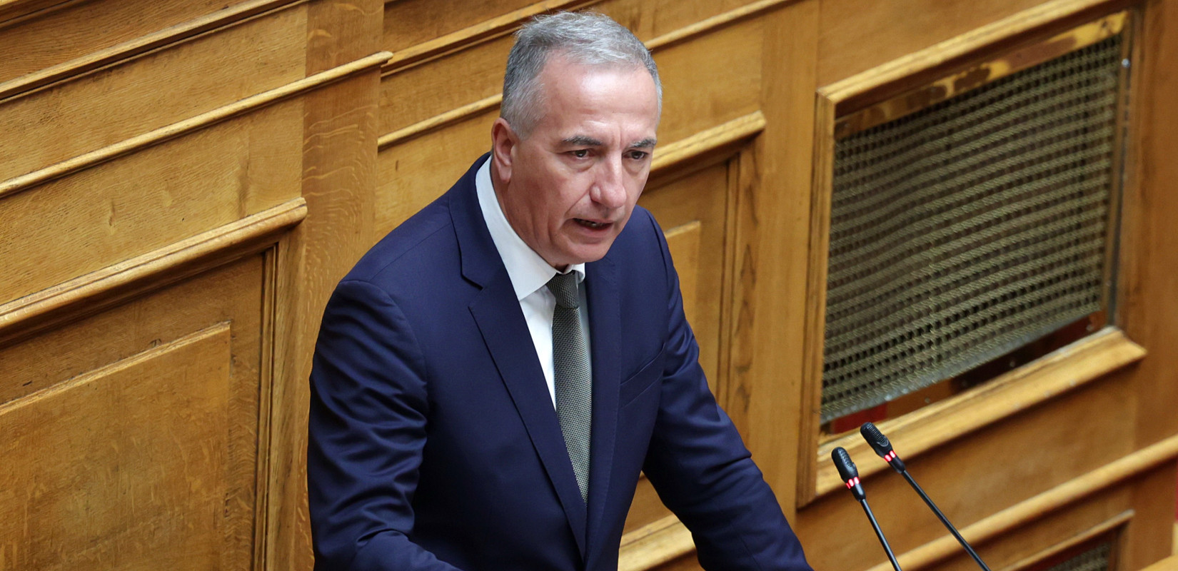 Στ. Καλαφάτης: Καταδικάζουμε απερίφραστα τις επιθέσεις στα γραφεία των Σ. Βολουδάκη και Μ. Σενετάκη