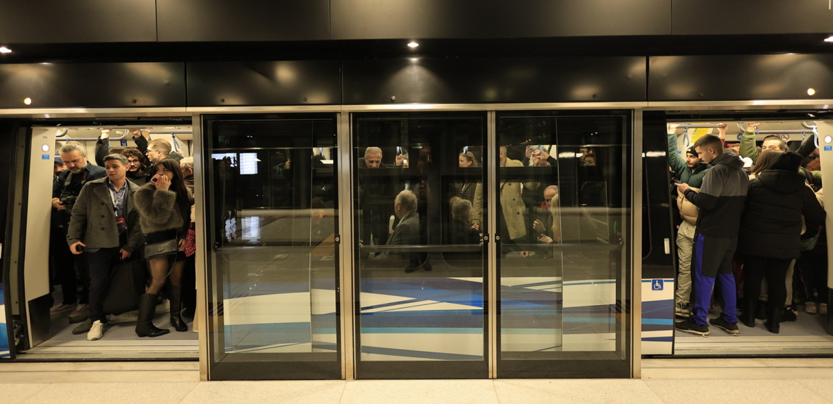 Πήγα-είδα: Οι 10+2 παρατηρήσεις και επισημάνσεις από τον έναν μήνα λειτουργίας του Μετρό