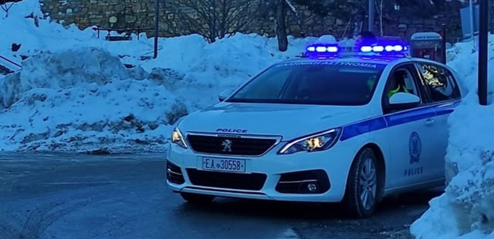 Καιρός: Ισχυρό κύμα ψύχους με χιόνια στην Κεντρική Μακεδονία - Μέτρα με 7.000 τόνους αλάτι και 100 μηχανήματα