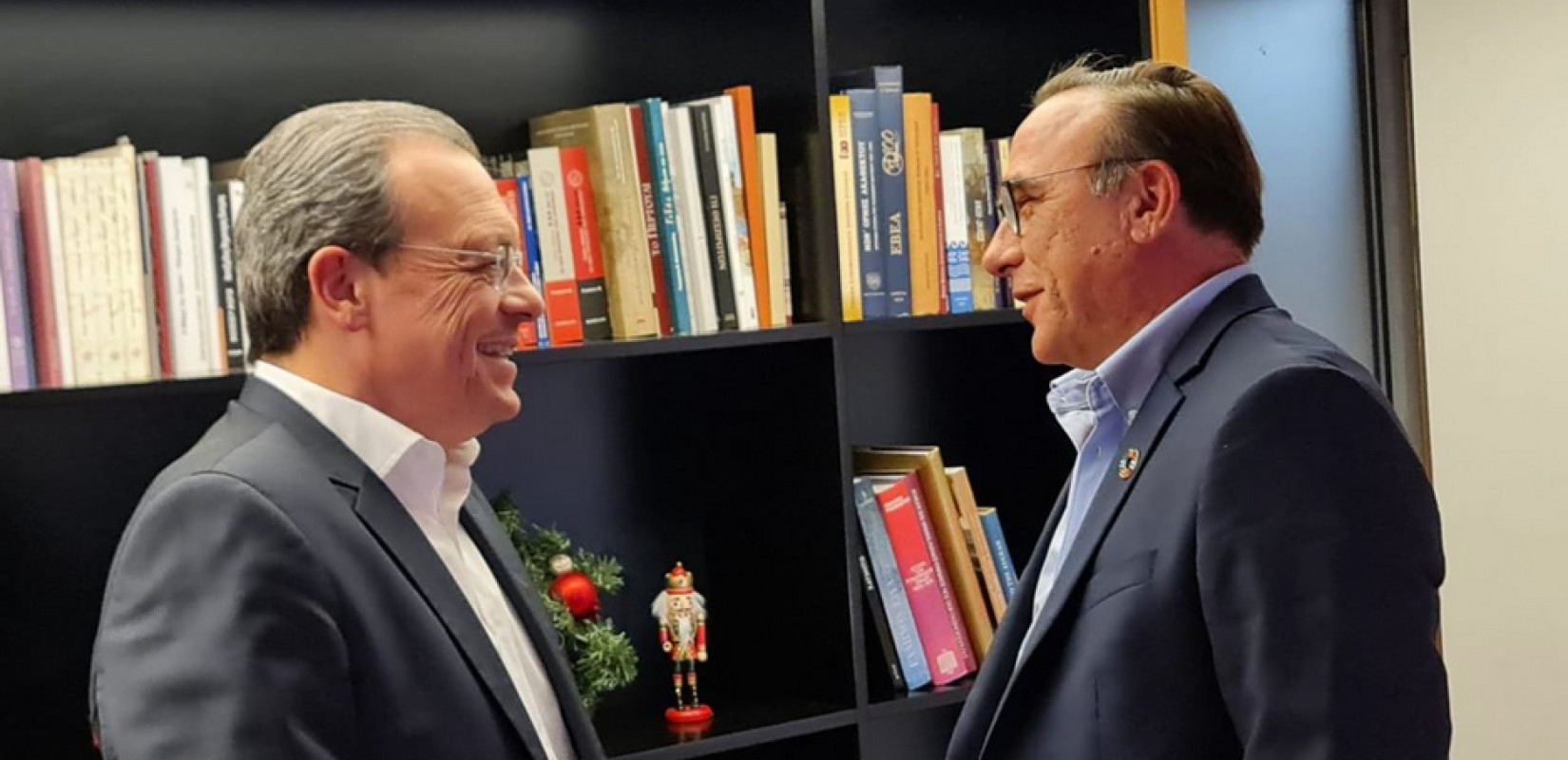 ΣΥΡΙΖΑ-ΠΣ: Επιχείρηση… επαναπατρισμού, για να γίνει ξανά αξιωματική αντιπολίτευση