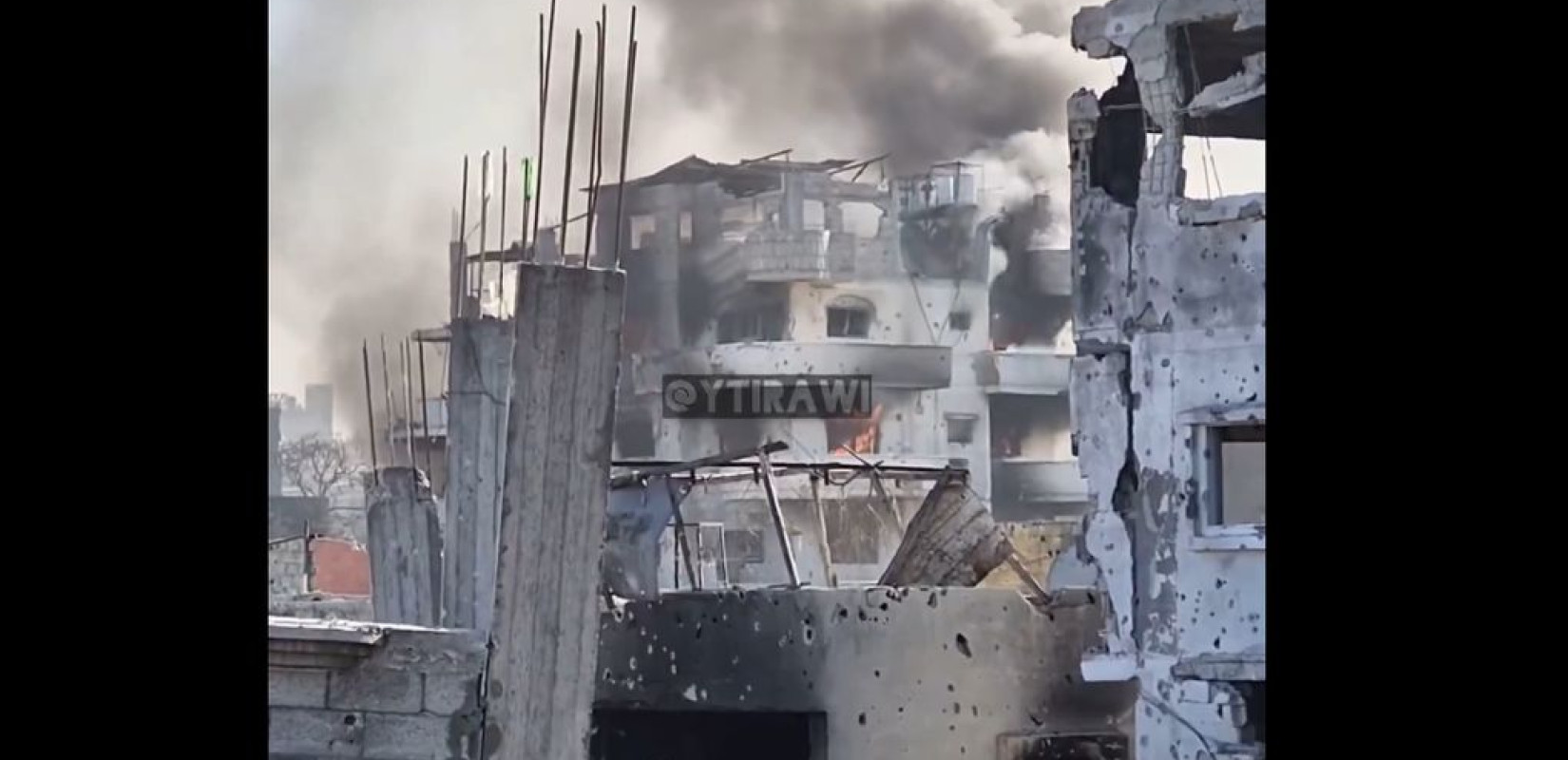 Φωτ. αρχείου από βομβαρδισμό στην Τζαμπαλία