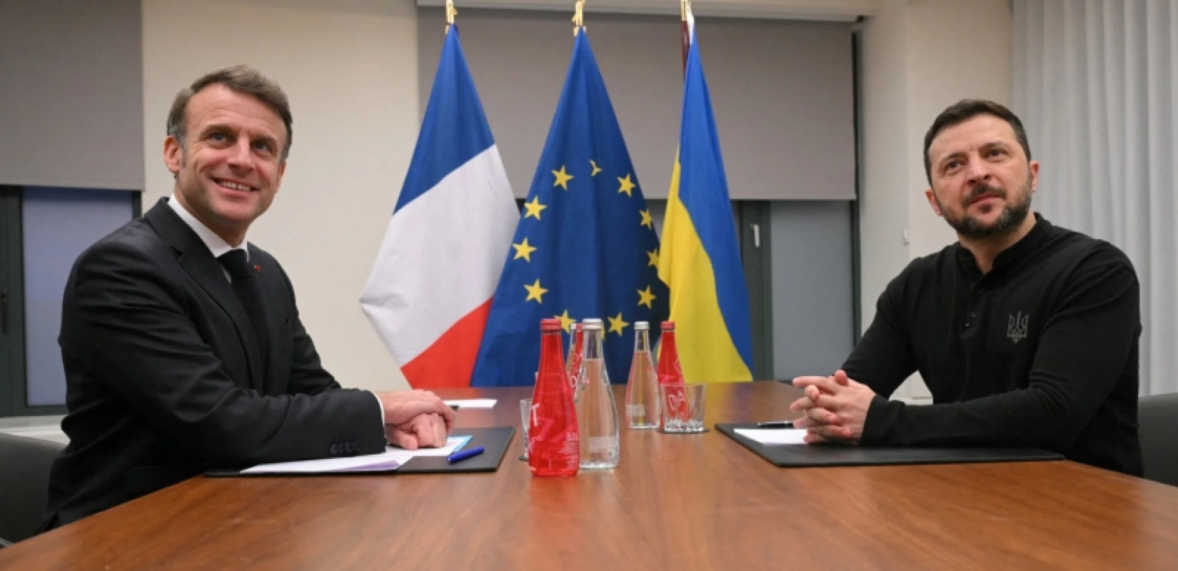 Ουκρανία: Πιέζει ο Ζελένσκι για την ανάπτυξη δυτικών στρατευμάτων στη χώρα του - Συζήτησε το θέμα με τον Μακρόν (βίντεο)