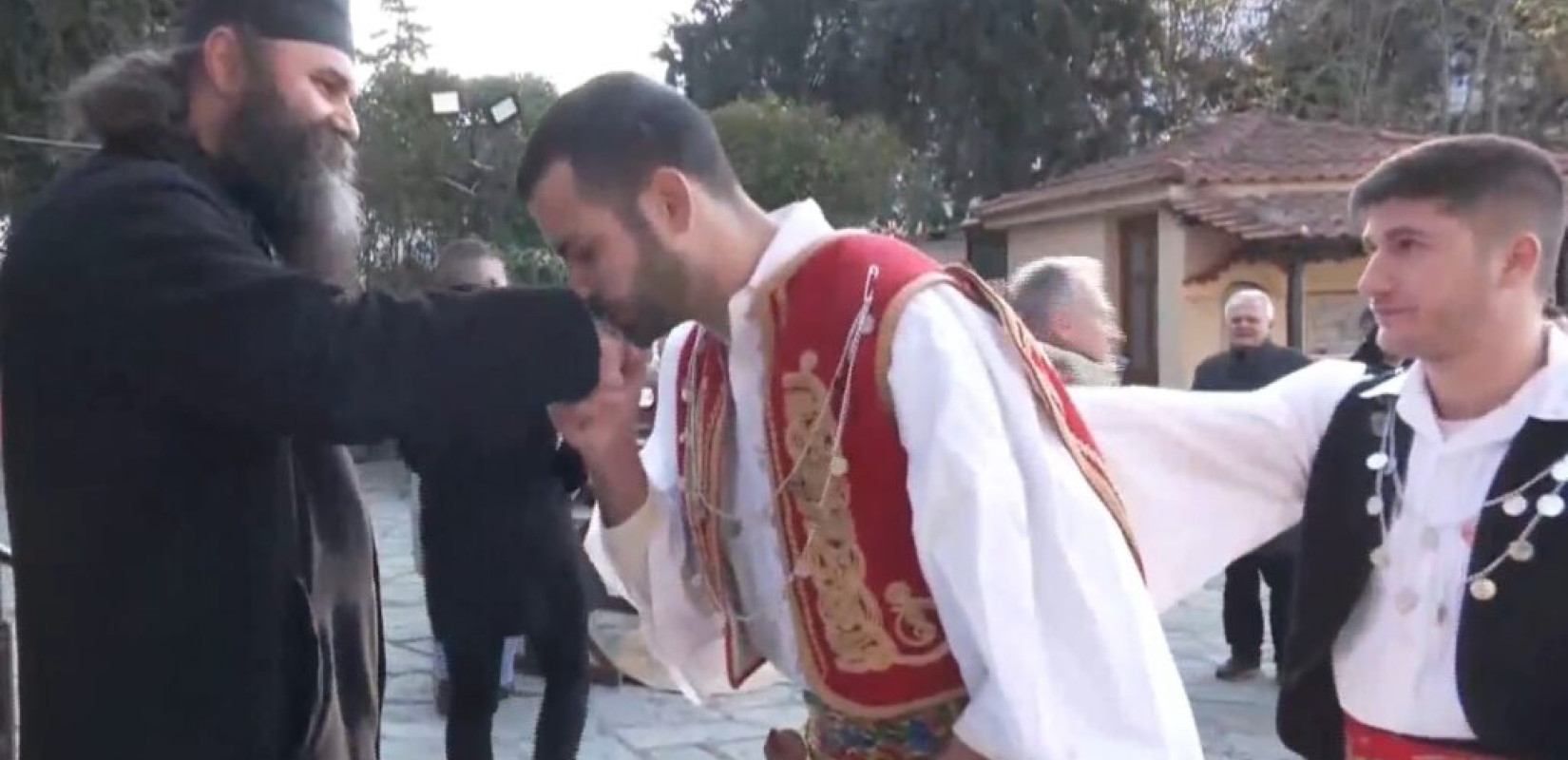 Θεσσαλονίκη: Αναβίωσαν τα Ρουγκάτσια στο Ωραιόκαστρο Θεσσαλονίκης