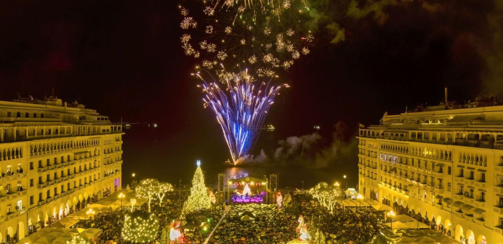 Αρχίζει η επιχείρηση «εορταστική Θεσσαλονίκη»- Στολισμός και εκδηλώσεις προσελκύουν εκατοντάδες επισκέπτες