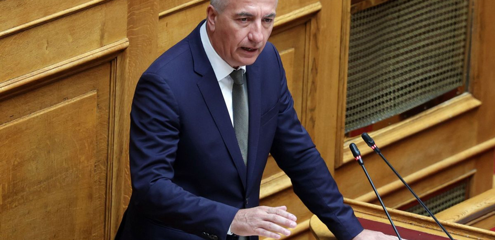 Στ. Καλαφάτης: «Θρασύδειλοι κουκουλοφόροι δεν τρομοκρατούν και δεν εκφοβίζουν κανέναν»