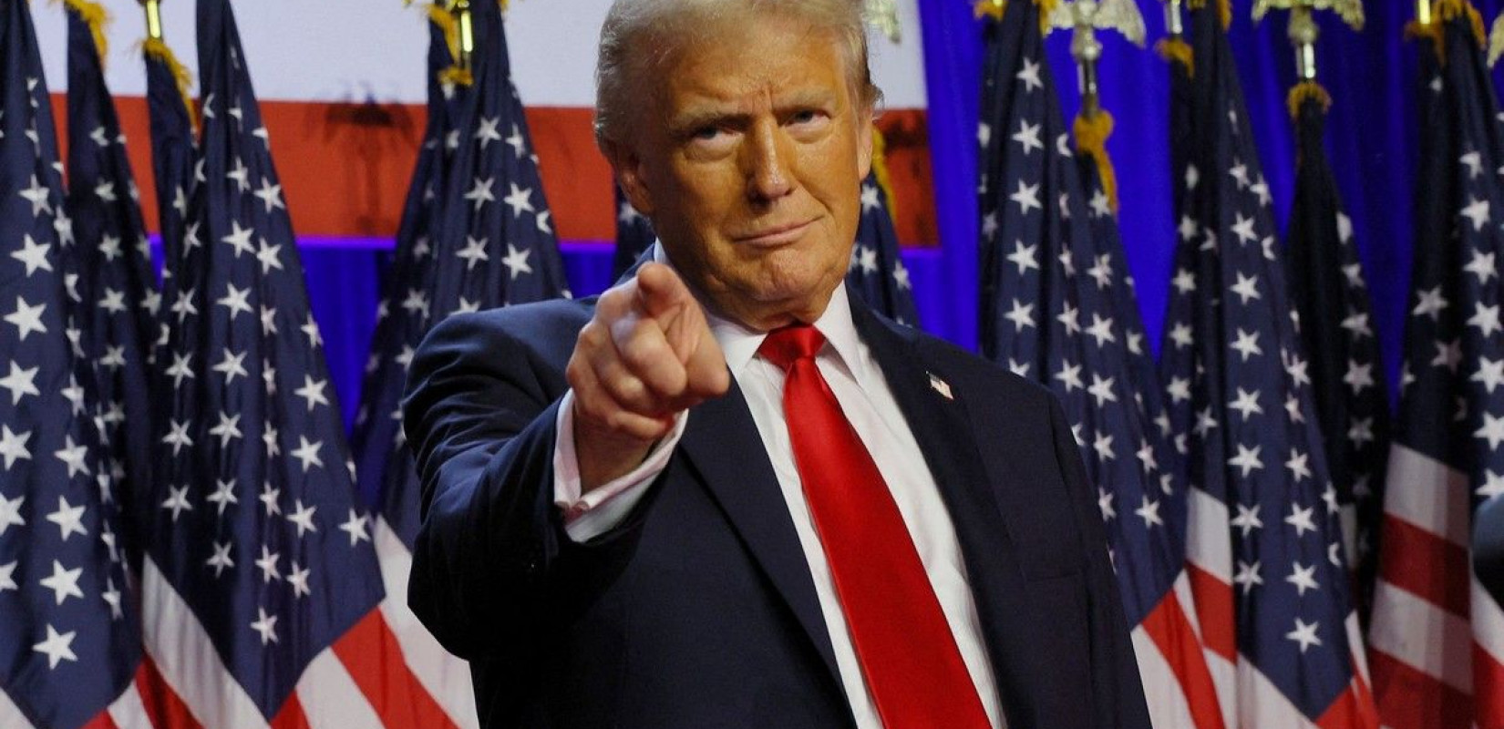 Νέο διάταγμα Τραμπ: «Πίσω στο πλαστικό», τέλος τα χάρτινα καλαμάκια