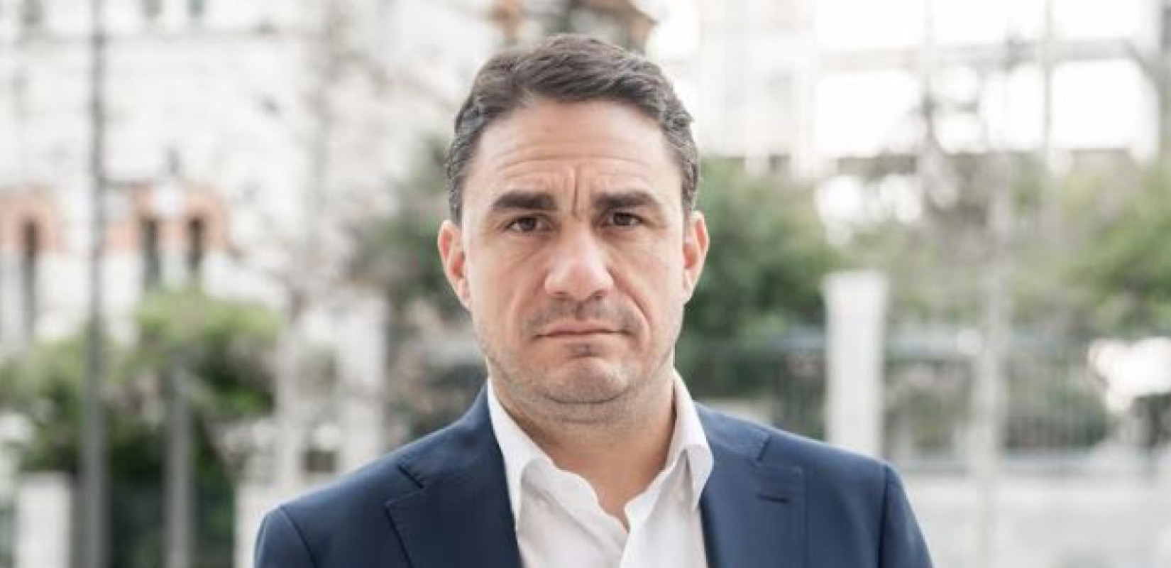 ΠΑΣΟΚ: Θυμήθηκαν τη μεσαία τάξη μετά από 6 χρόνια φορολογικής αφαίμαξης