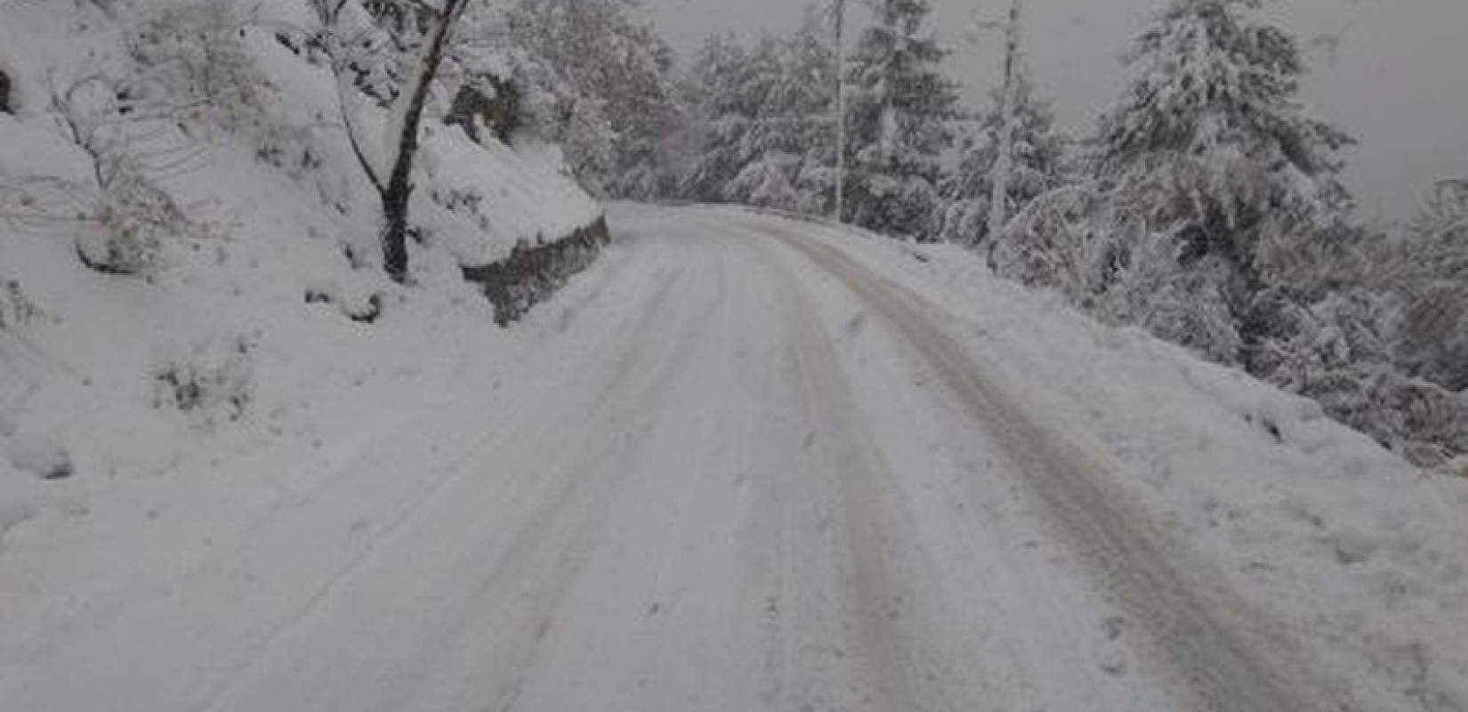 Κακοκαιρία: Πέντε περιφέρειες σε κατάσταση «Red Code» -  Συναγερμός για πλημμυρικά φαινόμενα και κλειστά σχολεία (βίντεο)
