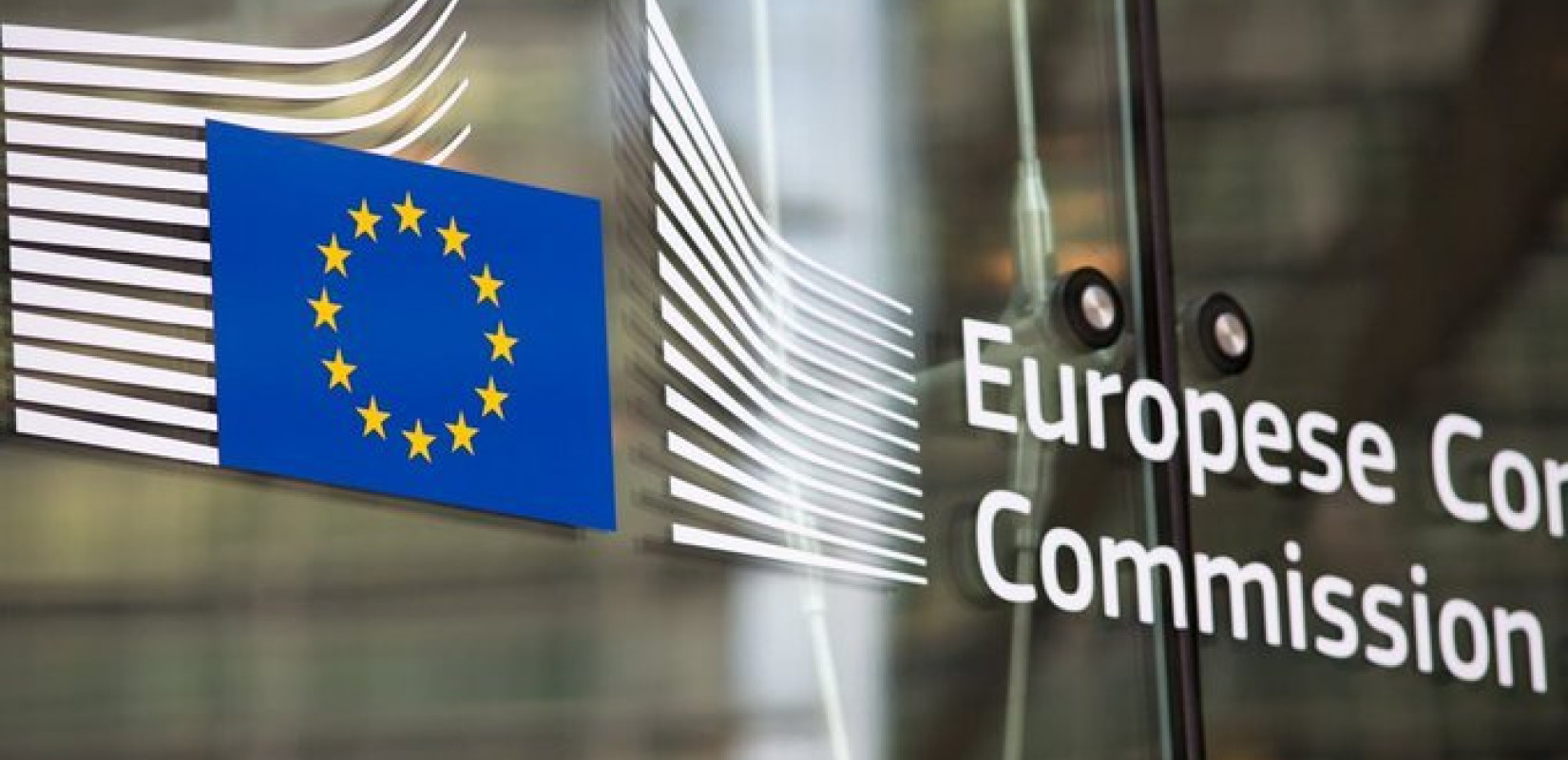 Κομισιόν: Απαντά στον Δ. Τσιόρδα με νέο νομοθετικό πλαίσιο για την ψηφιακή προστασία των καταναλωτών