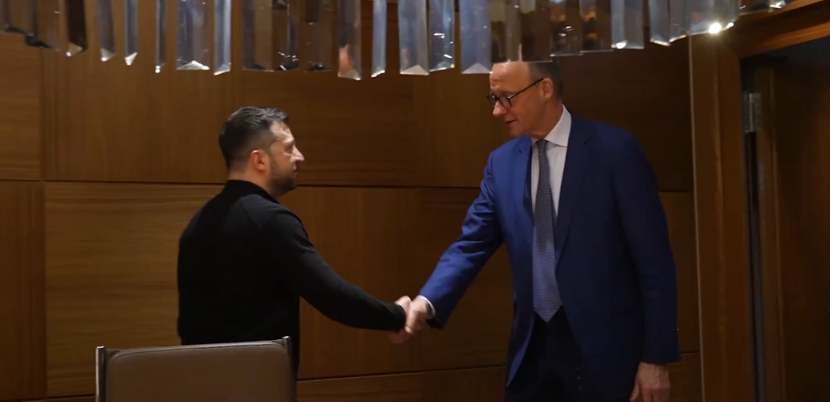 Μερτς: Eισηγείται στην ΕΕ δάνειο 140 δισ. ευρώ στην Ουκρανία από «παγωμένα» ρωσικά περιουσιακά στοιχεία